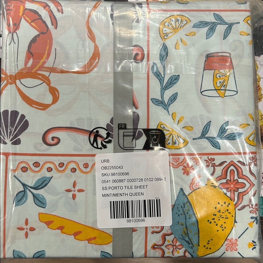 Porto Tile Patterned Sheet Set - Picture 5 of 6
